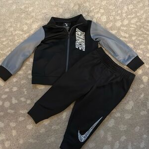 Nike jacket with pants